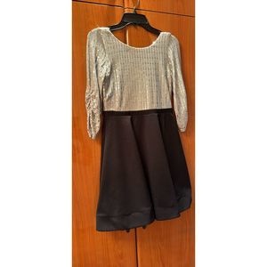 Silver Poppies and roses Size 10 Cocktail dress